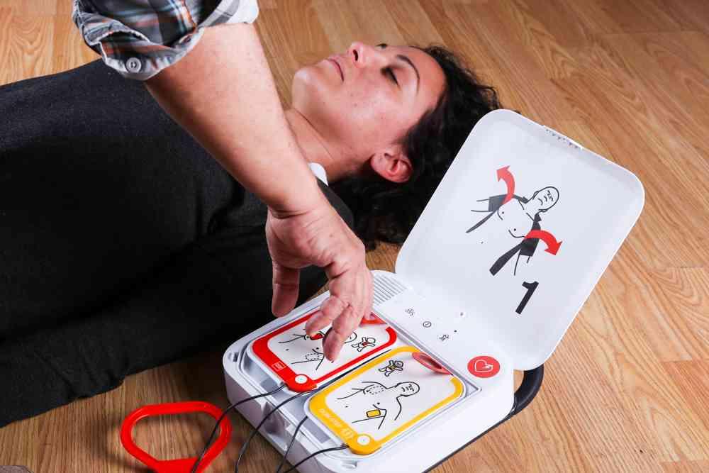 Användning av hjärtstartaren Lifepak CR2